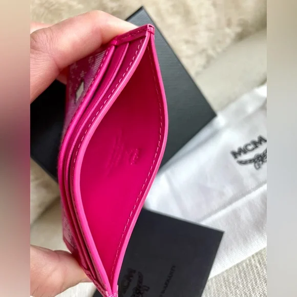 NWTIB MCM PINK CARD HOLDER AND DUSTBAG - Picture 3 of 5